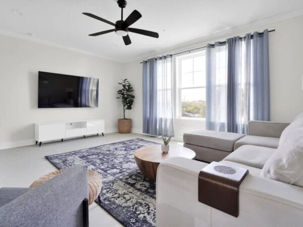 Luxury Beach Townhome – Team Joseph Ellen
