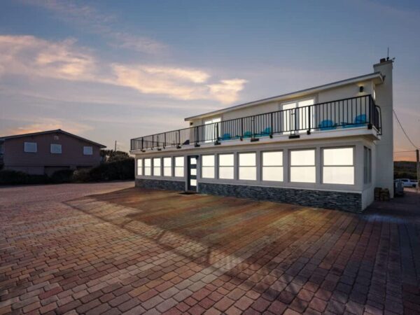 Ocean Front Estate – Team Joseph Ellen