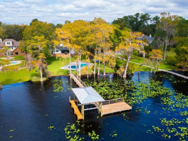 “Waterfront Paradise” Dock, Pool, Boathouse