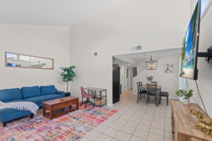 Pier Escape B – WiFi, AC, Close to Beach